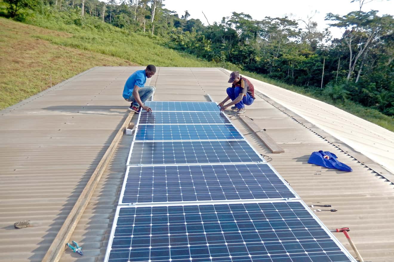 Solafrica-Projekte-Solar-Klima-Karawane-Kamerun-005-1320x880