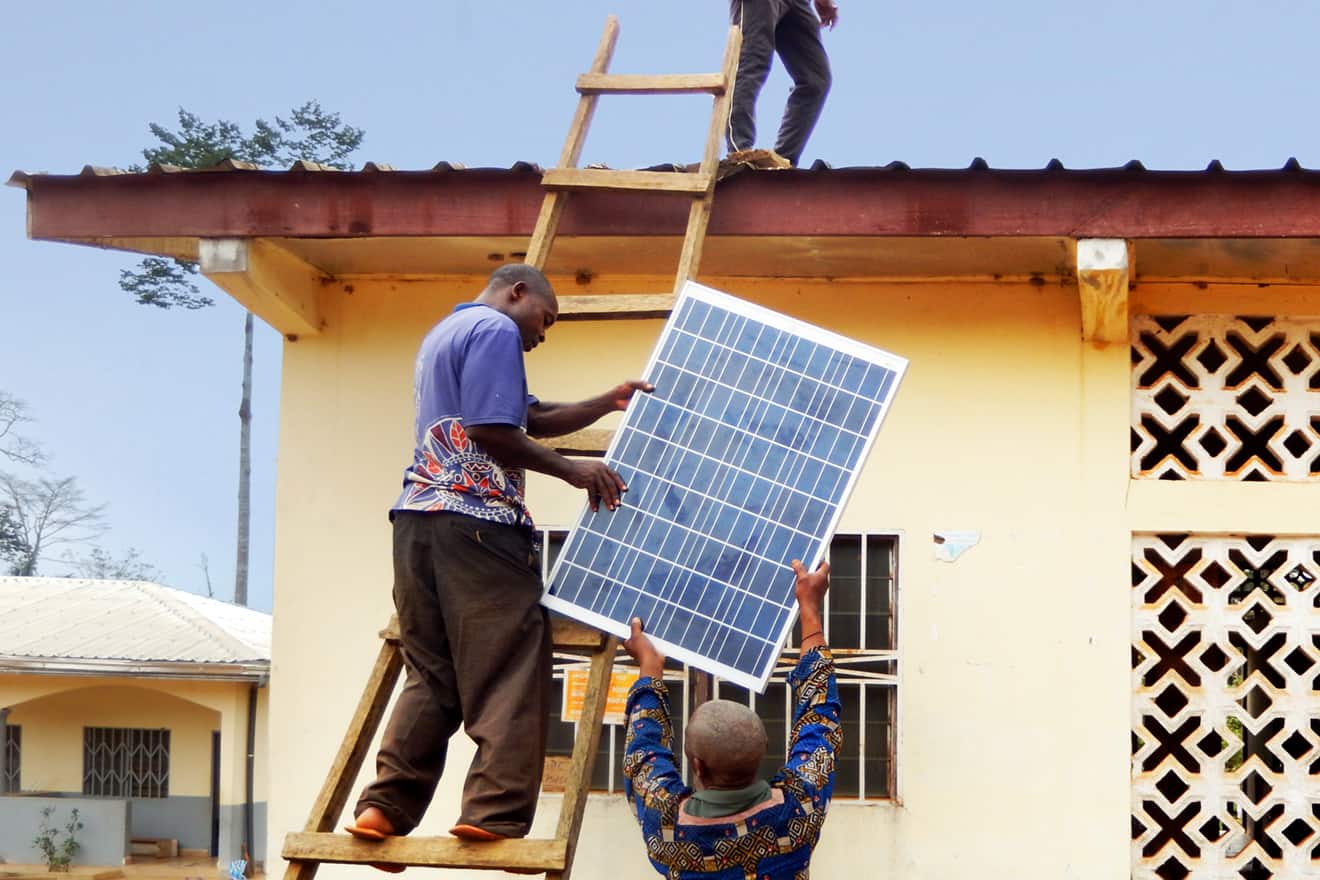 Solafrica-Projekte-Solar-Klima-Karawane-Kamerun-006-1320x880