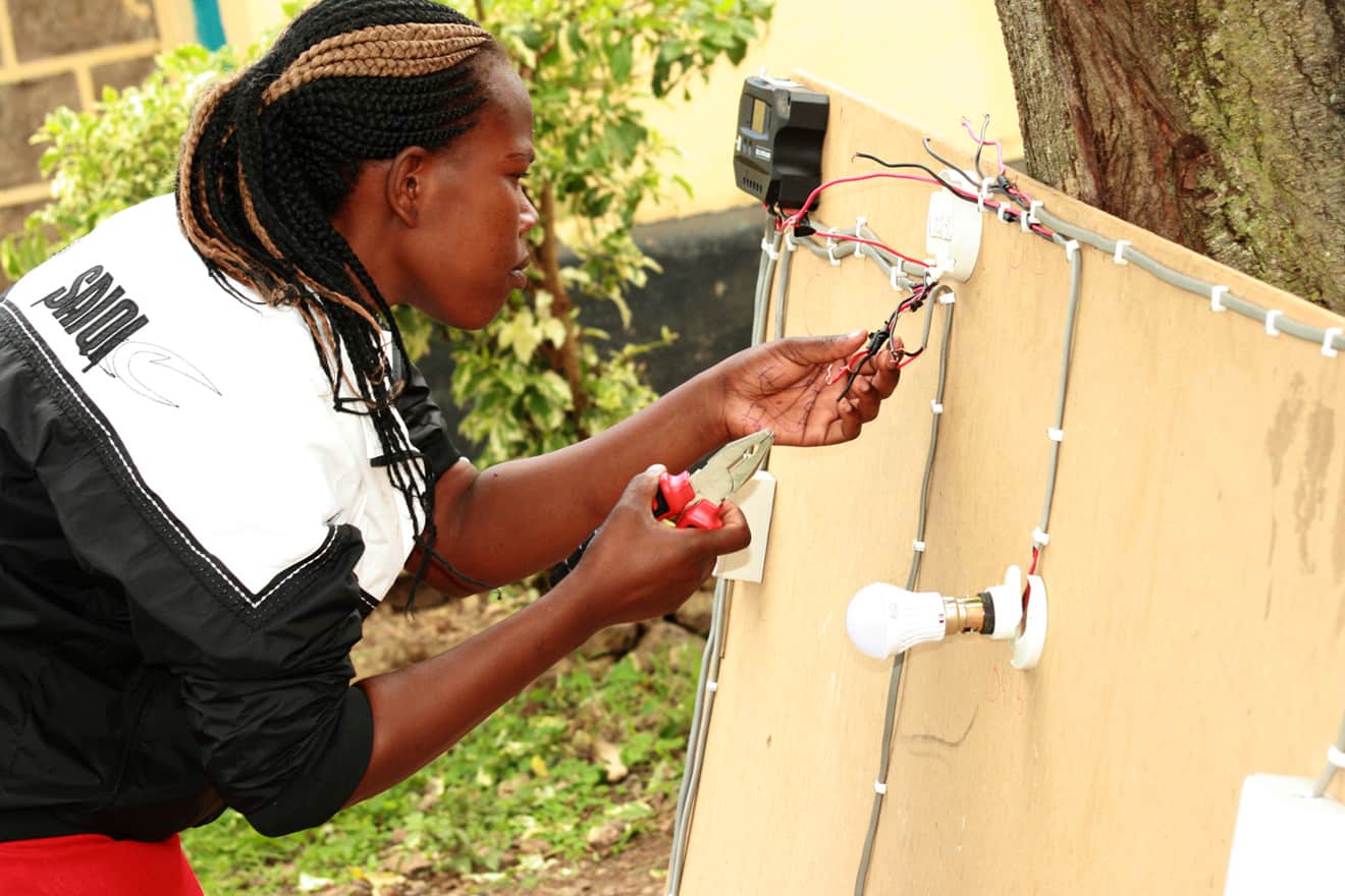 Solafrica-Projekte-Solar-Learning-Kenia-003-1320x880