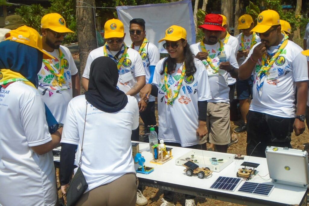 Solarbotschafter:innen Bangladesch in der Ausbildung