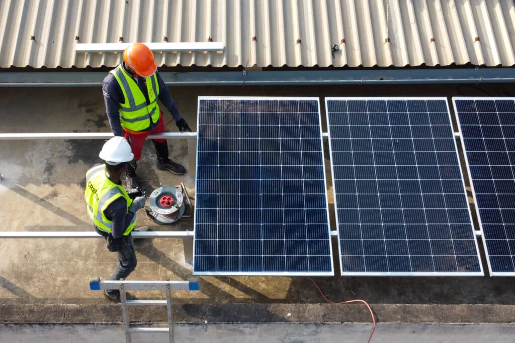 Installation einer Solaranlage auf einem ländlichen Gesundheitszentrum (Santé Solaire, Togo)