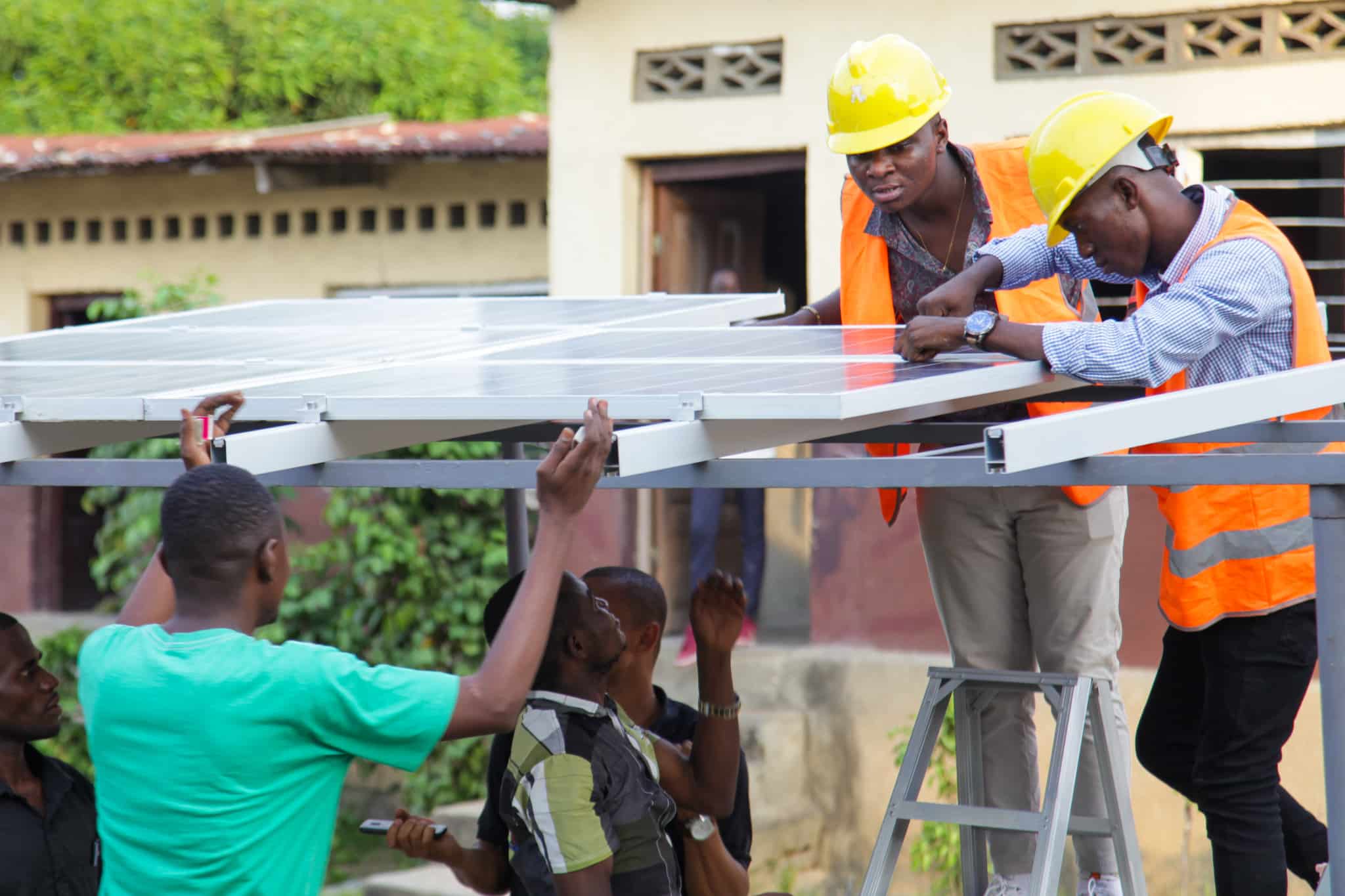 Solarinstallation Solartechniker:innen DR Kongo